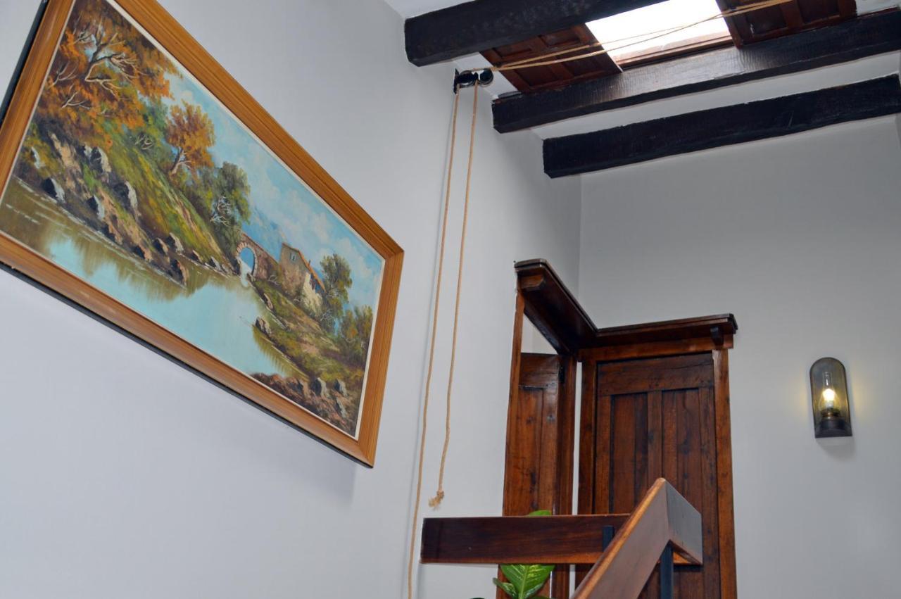 Refugi Del Esquirol Villa Sobremunt Ngoại thất bức ảnh